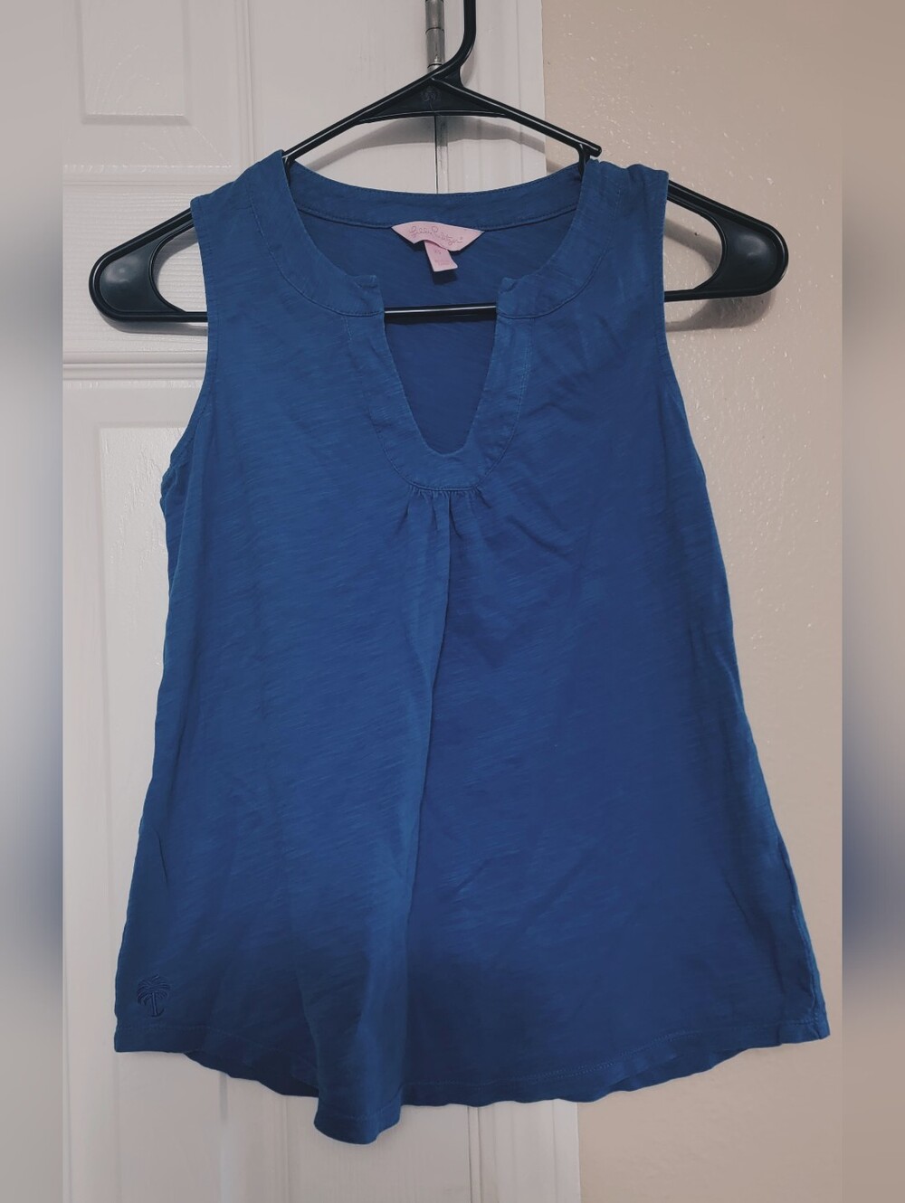 Lilly Pulitzer Royal Blue Sleeveless Split V-Neck Tank